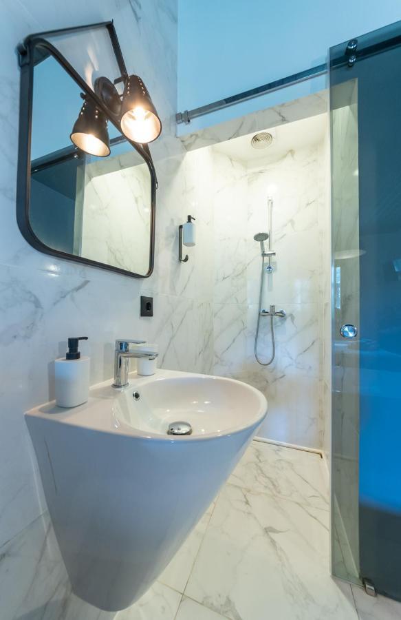 קייב Apart Hotel On Zoloti Vorota מראה חיצוני תמונה